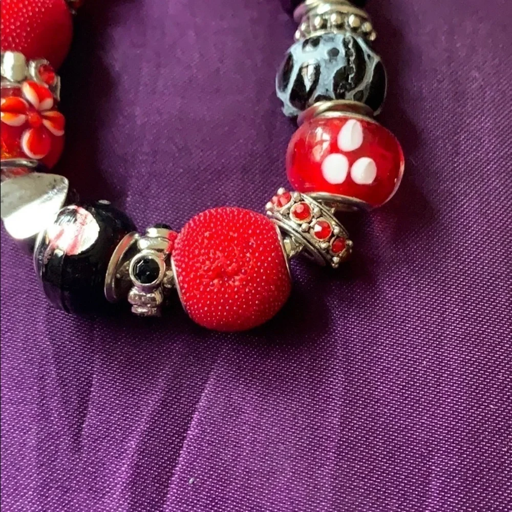 Red and black beaded bracelet, 8 inches long
